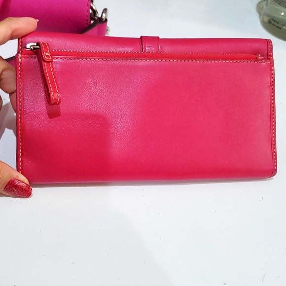 COACH VINTAGE HAMPTON PINK WALLET💕💕 - Picture 2 of 10